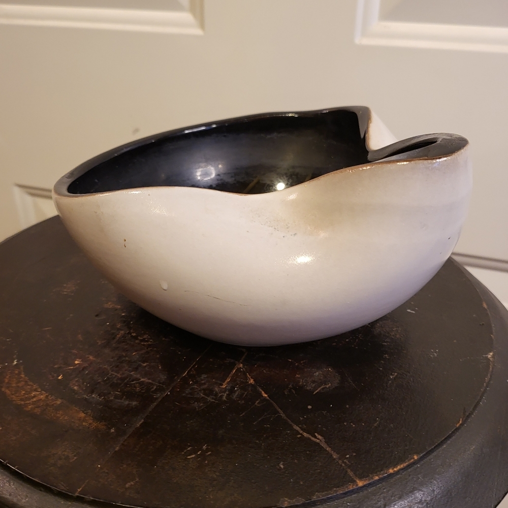 Japanese Wabisabi Ceramic Mid-century Pinched Bowl Signed - Picture 3 of 11
